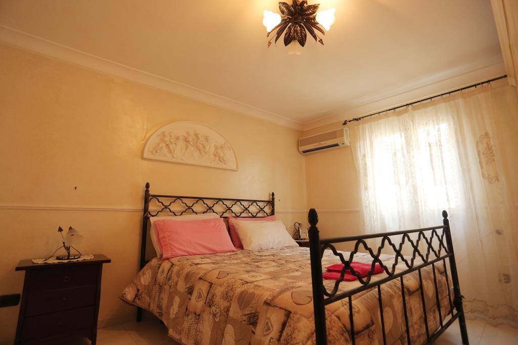 Casa Toto' Apartment เนเปิลส์ ภายนอก รูปภาพ