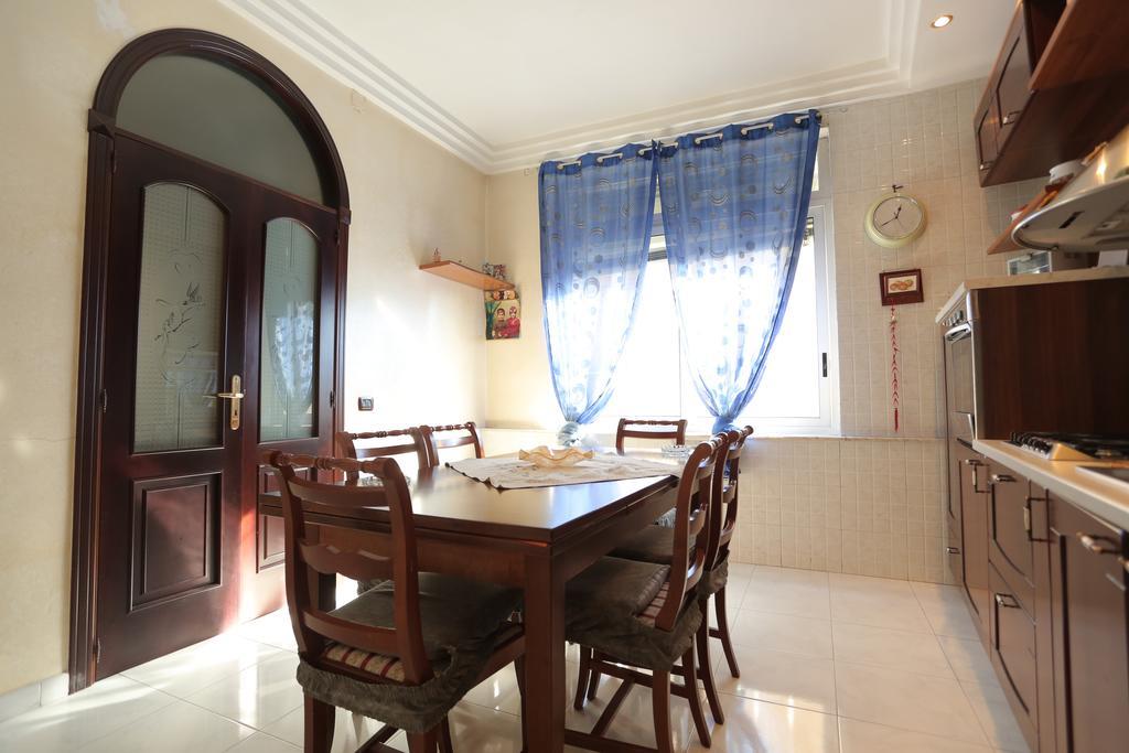 Casa Toto' Apartment เนเปิลส์ ภายนอก รูปภาพ