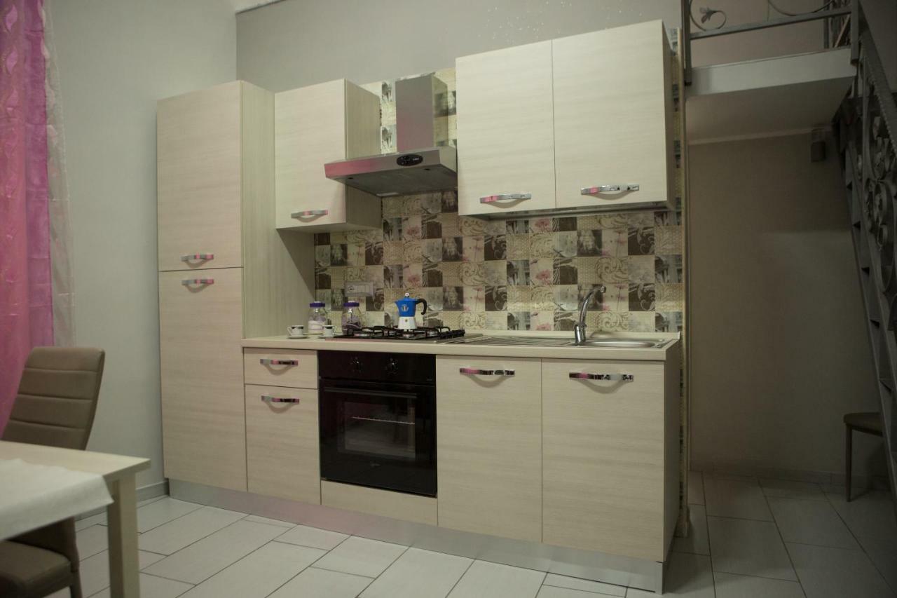 Casa Toto' Apartment เนเปิลส์ ภายนอก รูปภาพ