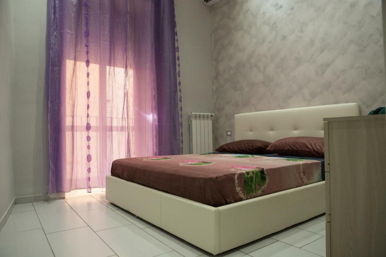Casa Toto' Apartment เนเปิลส์ ภายนอก รูปภาพ