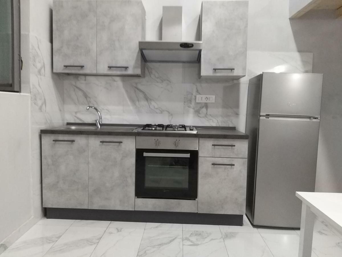 Casa Toto' Apartment เนเปิลส์ ภายนอก รูปภาพ